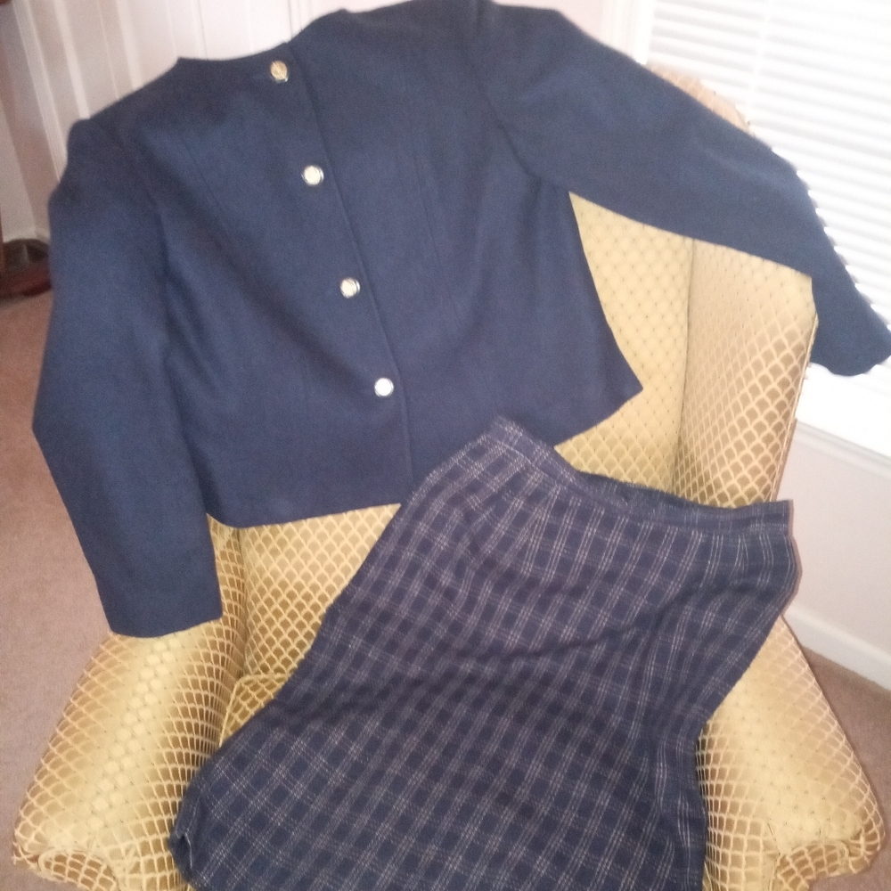 PRISTINE Vintage 90s Worthington Wool Jacket And Plaid Skirt/Professional Suit